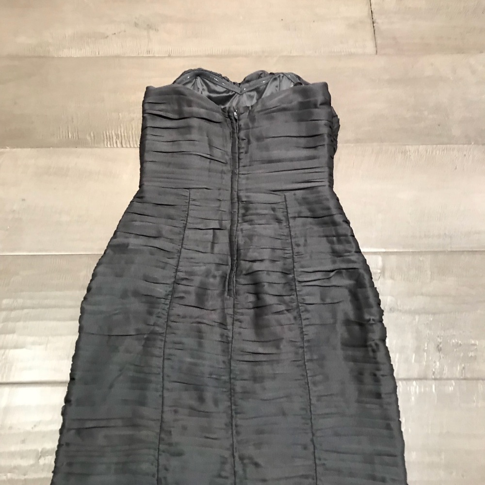 {H&M} Ruffles Dress - Picture 4 of 6